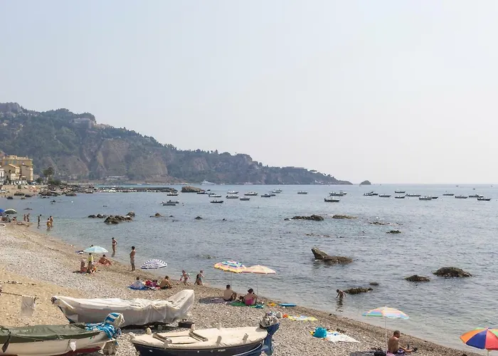 Casa Amica Appartamento Giardini Naxos